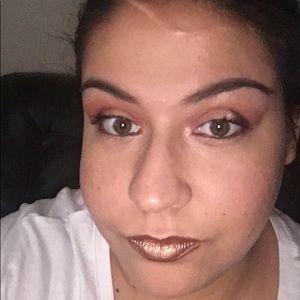 Meet your Posher, Toni